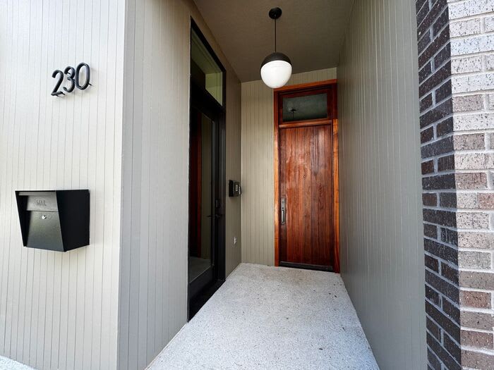 230 Washington Street Northeast – photo 3