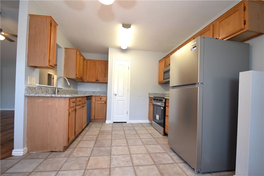 2500 Sw Choctaw Street – photo 5