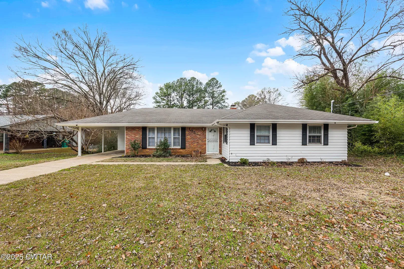 105 Montclair – photo 1