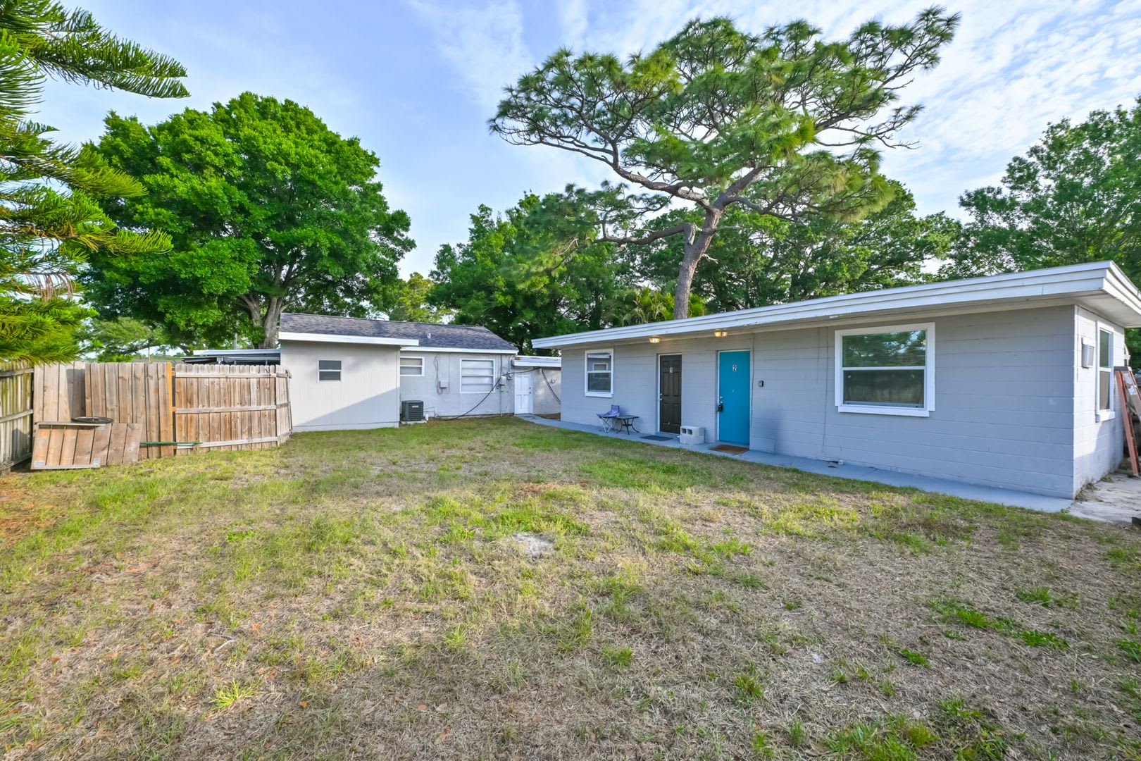 Pet Friendly Largo Studio Clean Modern Convenient Location – photo 1