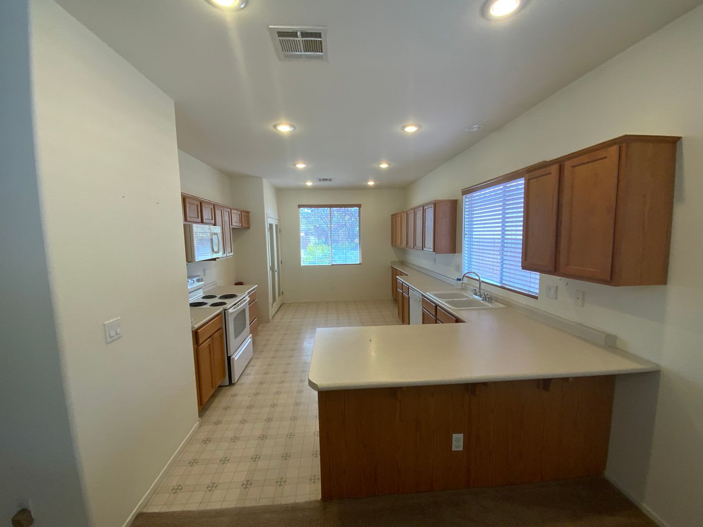 5406 Carrara Pointe St Pahrump NV – photo 5