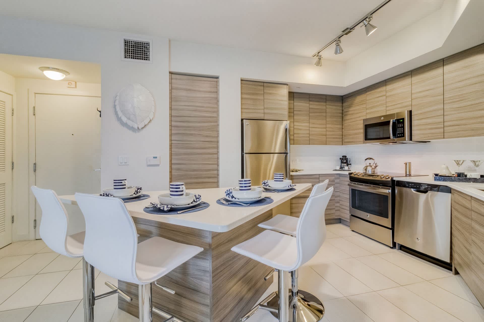 Windsor At Pembroke Gardens – photo 1