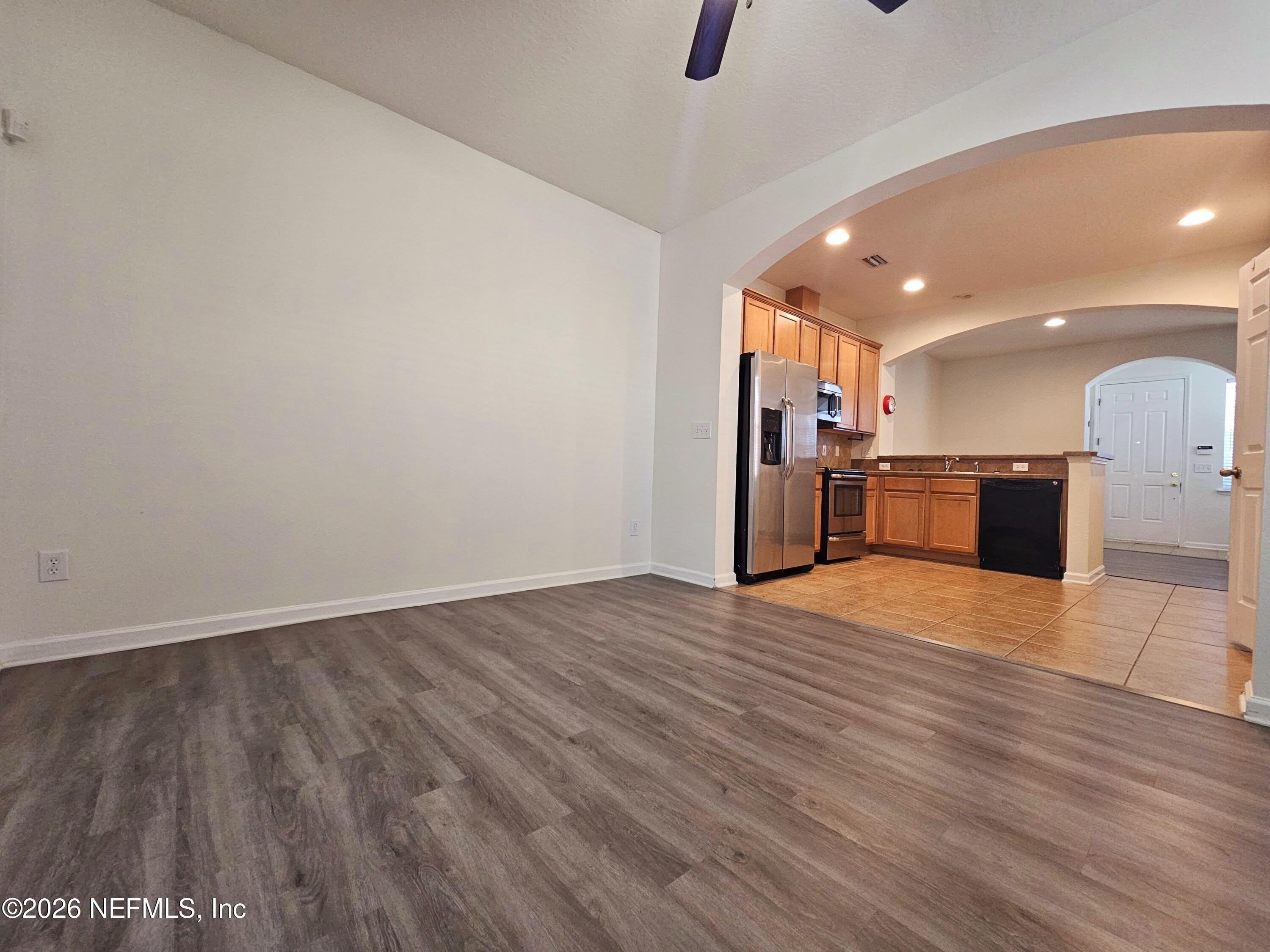 6194 HIGH TIDE Boulevard – photo 3