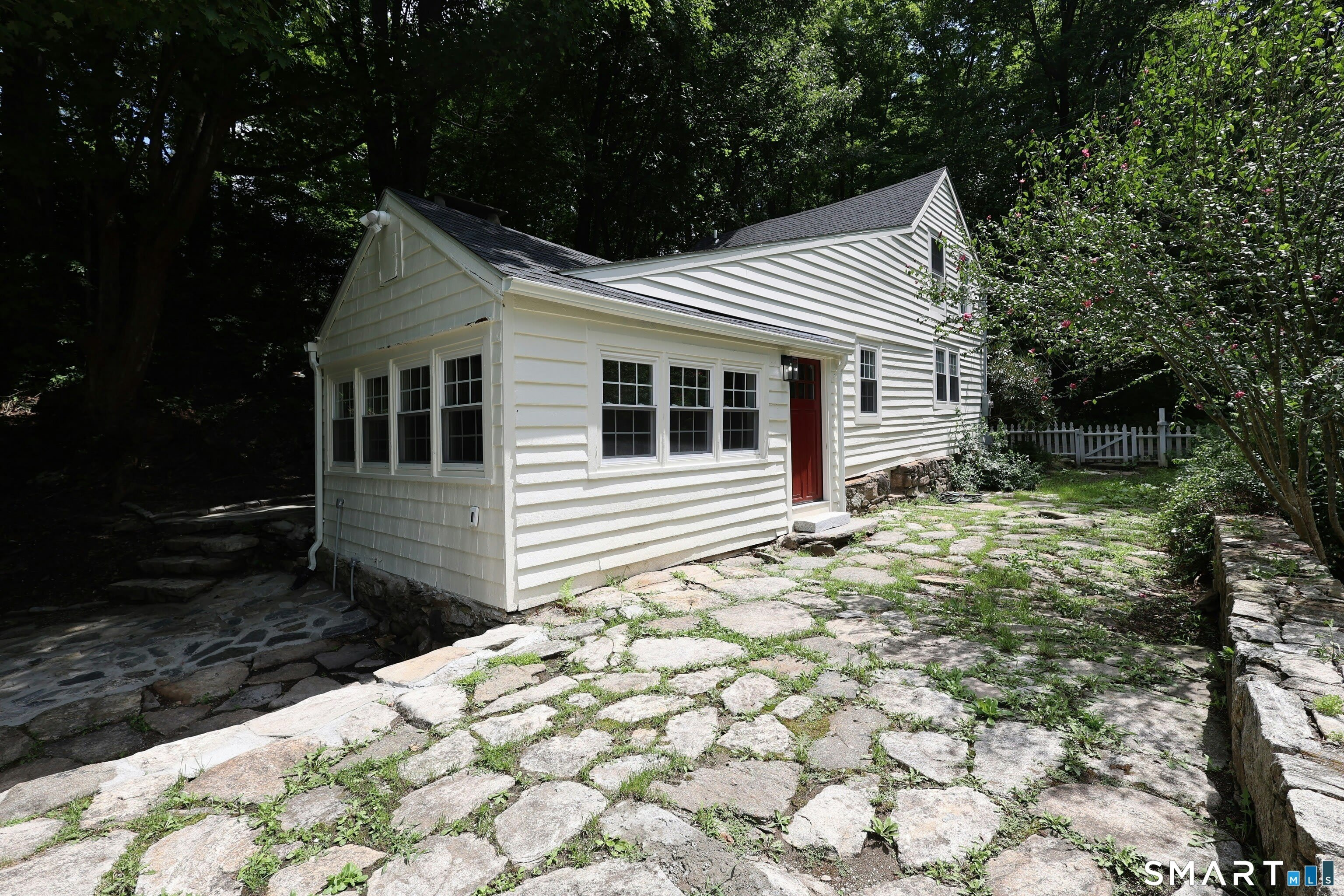 37 Peaceable Street – photo 3