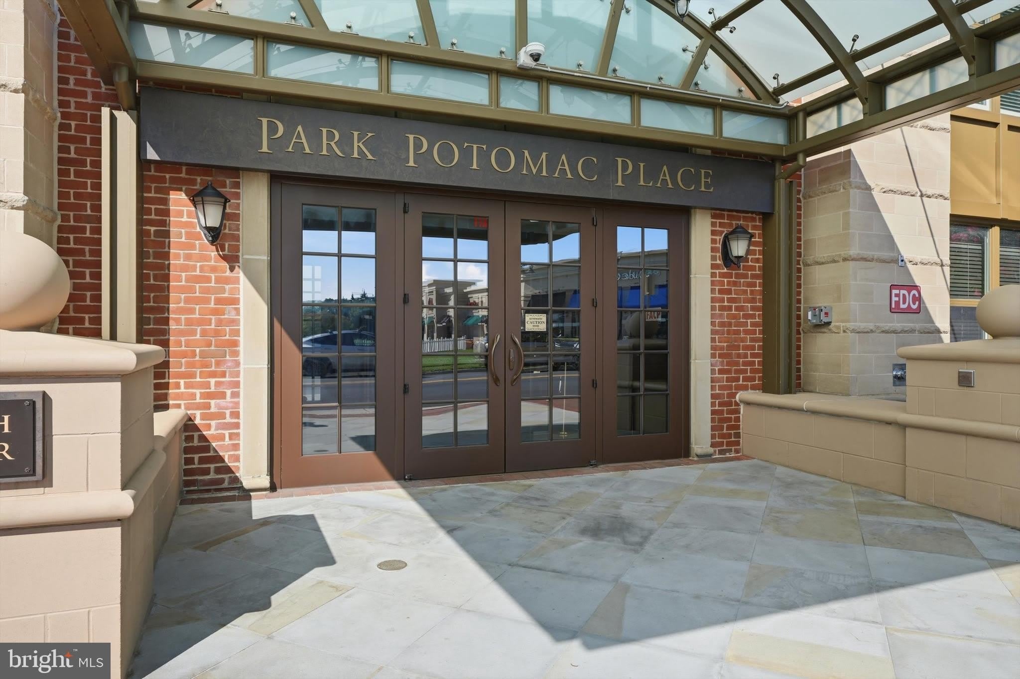 Rockville's Park Potomac – photo 3