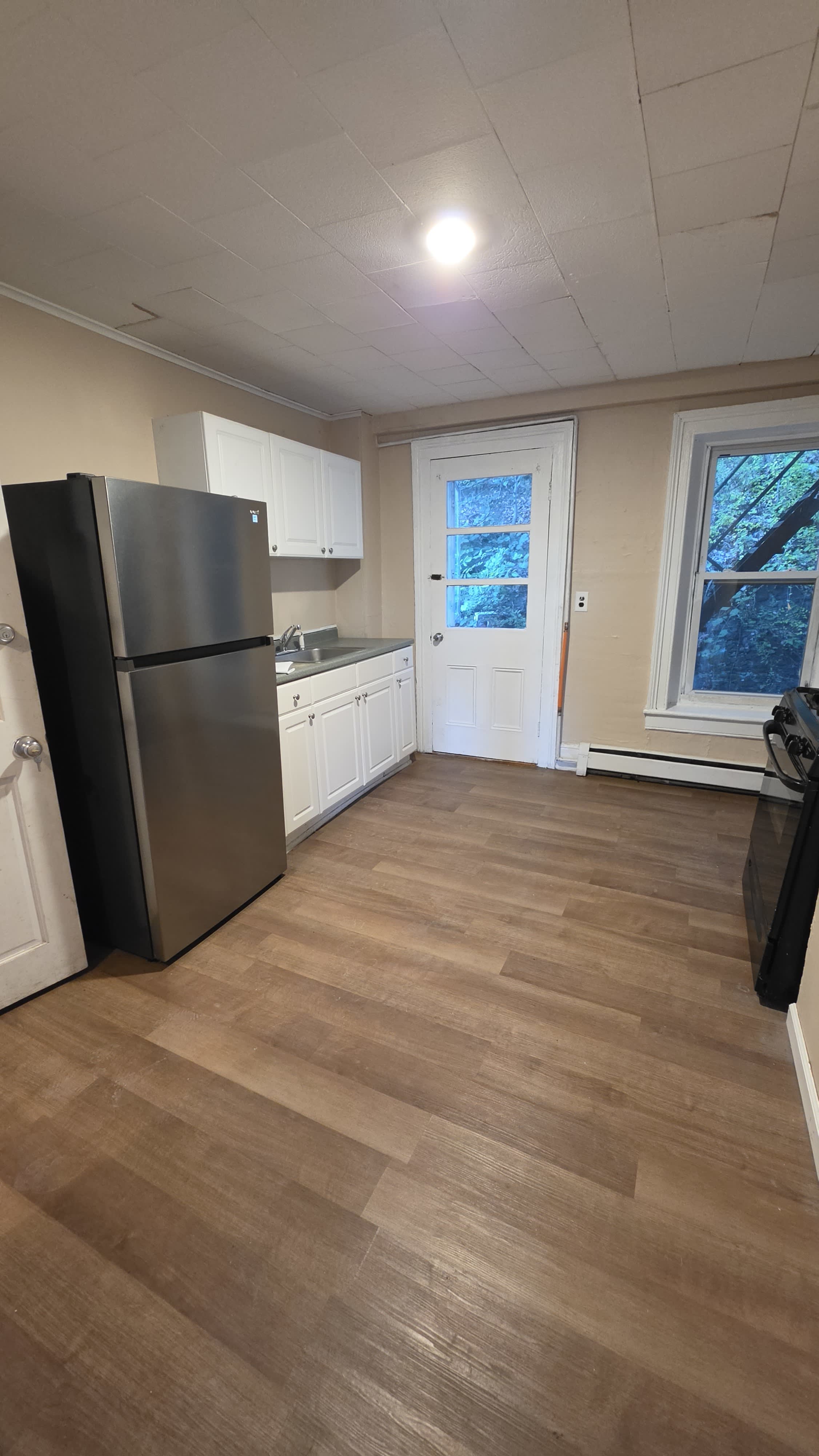 79 W Main St – photo 1