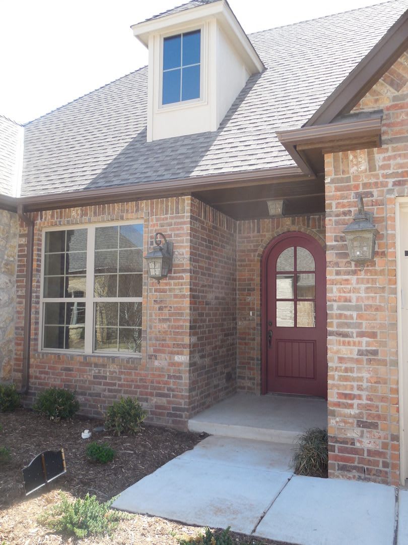 Beautiful Two Bedroom, Two Bathroom Home w/ Study for lease at The Enclave in NW Norman!! – photo 2