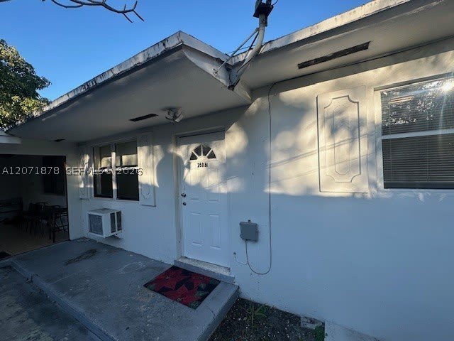 2501 NE 184th Ter – photo 1