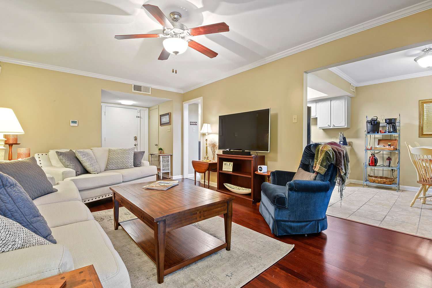 7950 Jefferson Hwy Apt 205 – photo 2