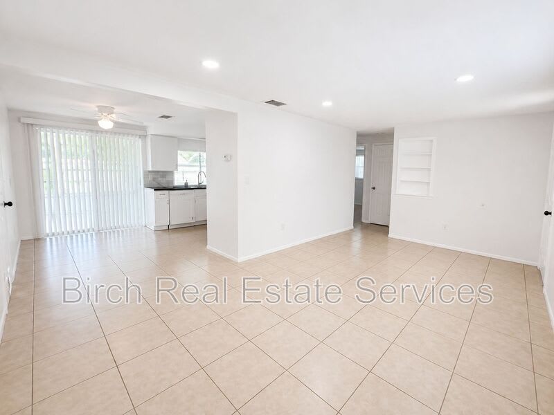 3327 Williamsburg Loop – photo 5
