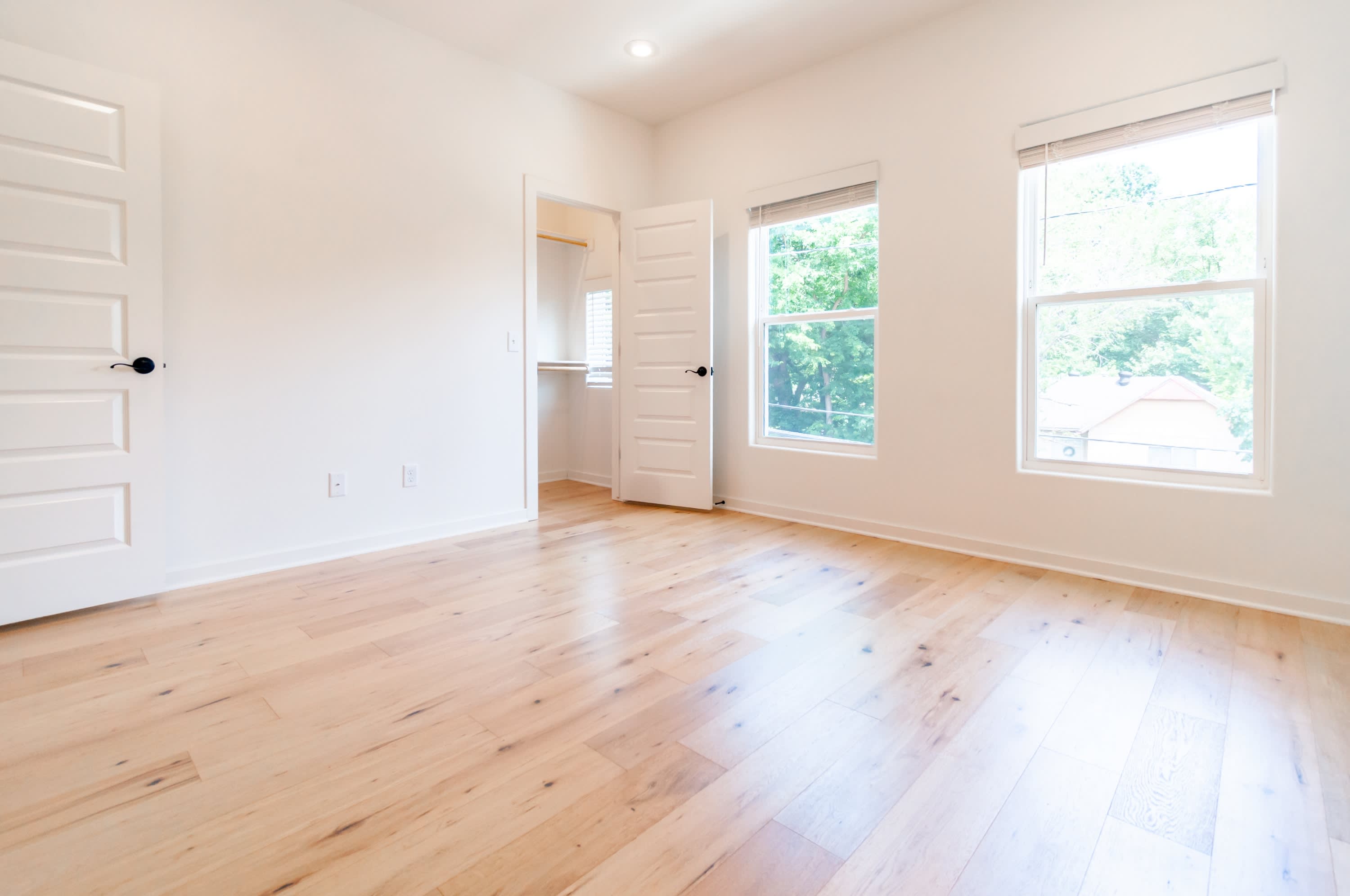 1623 West Stone Street 3 – photo 3