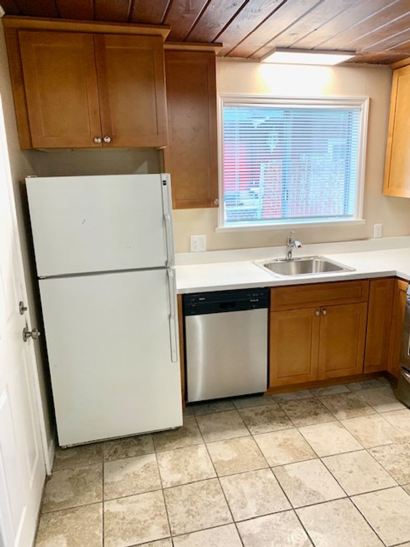 Great 3 bed 1 bath House in Richmond with Garage – photo 5