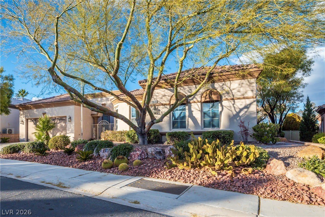 10534 Mandarino Avenue – photo 2