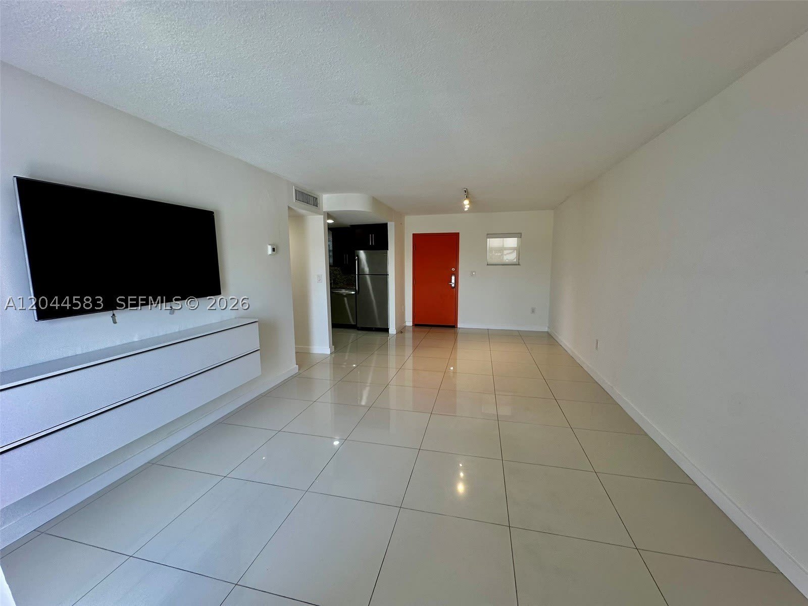 411 SW 37th Ave – photo 3