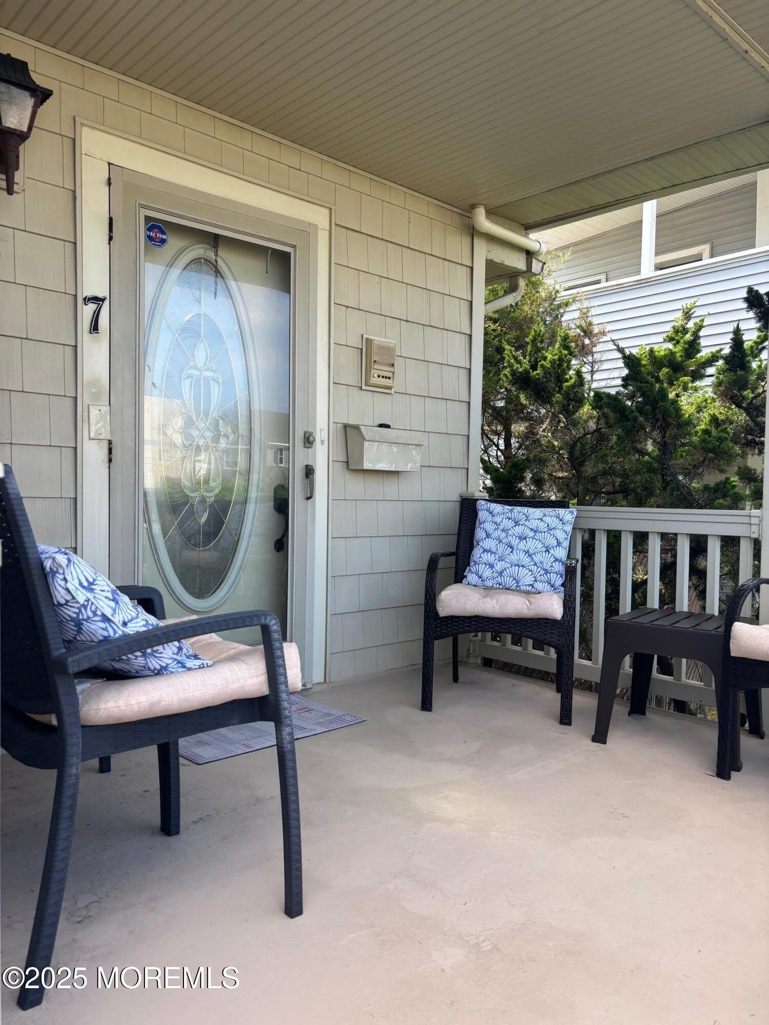 7 Lincoln Avenue – photo 2