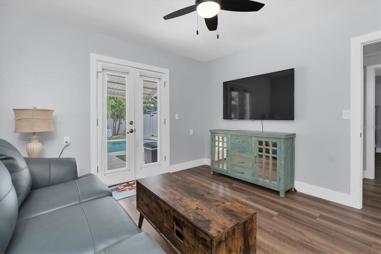 528 77TH Avenue – photo 5