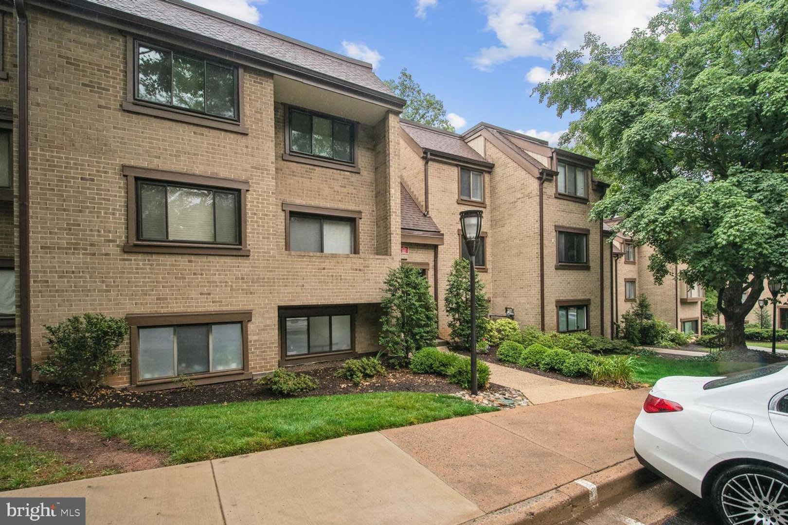 Reston Condo For Rent -1635 Parkcrest Cir #201, Reston, VA 20190 – photo 4