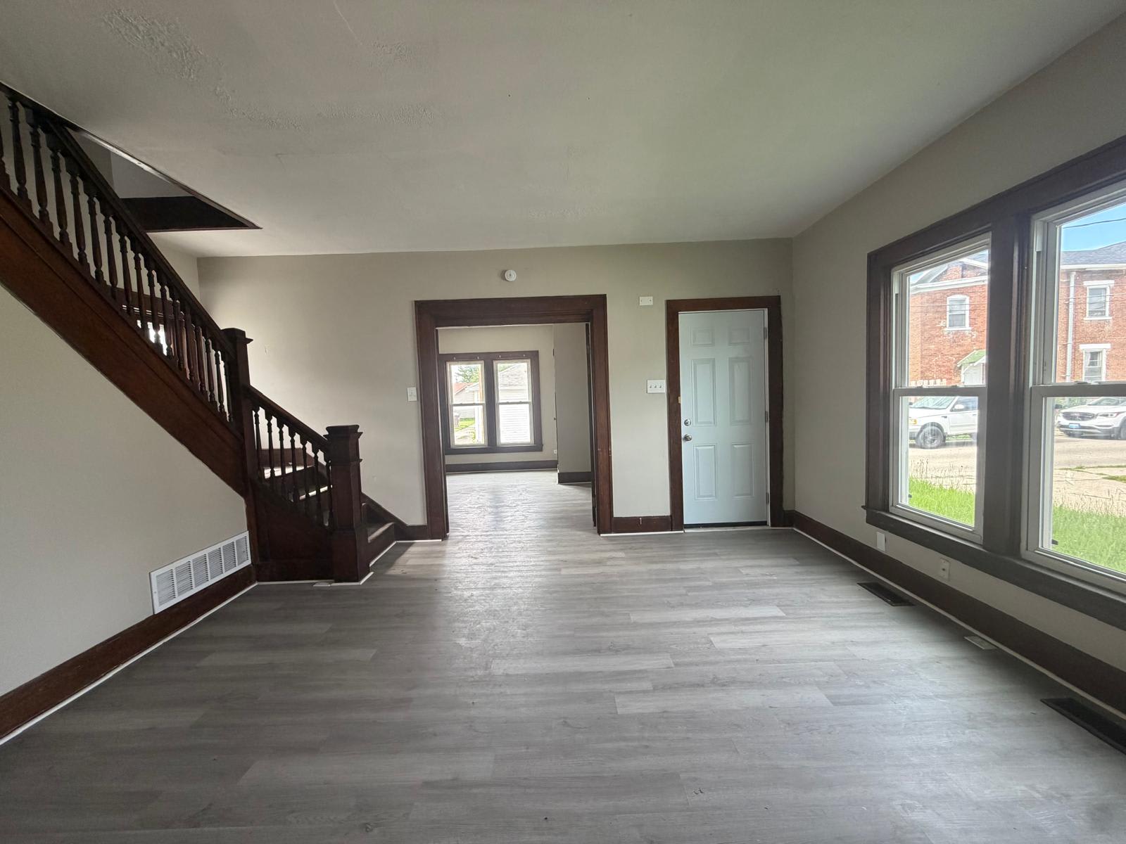 329 W Grant st – photo 3