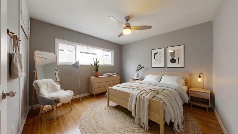 1529 Granville Avenue – photo 4
