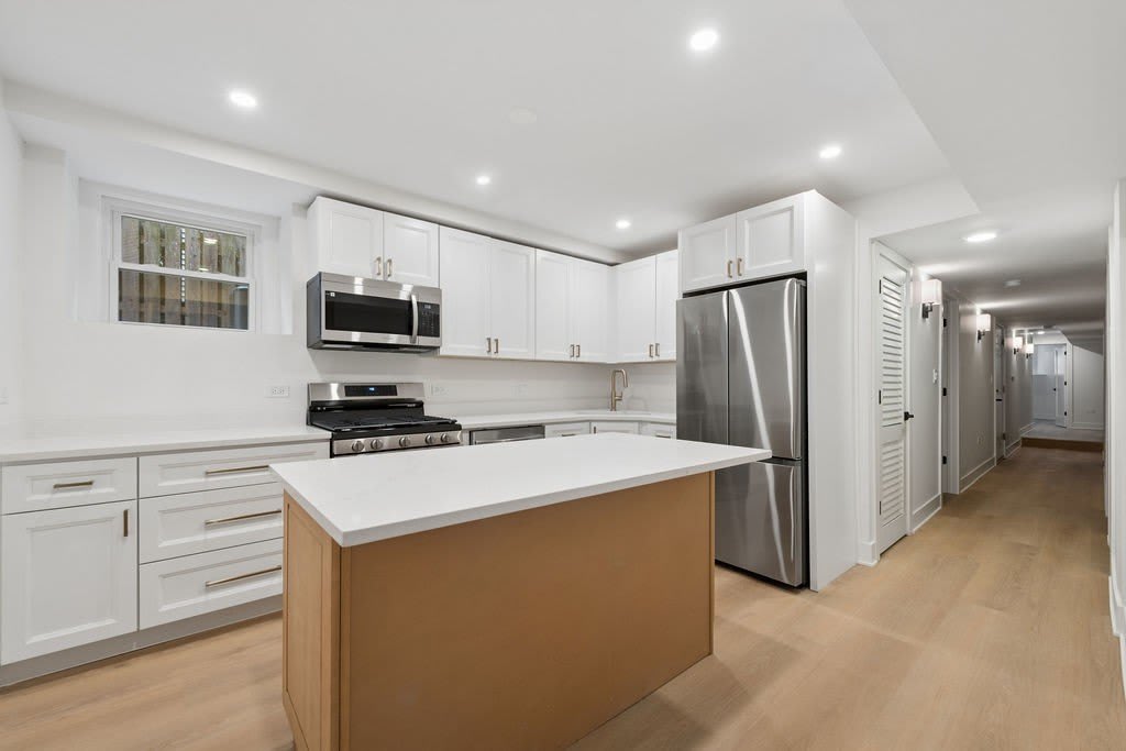 848 W George Street – photo 2