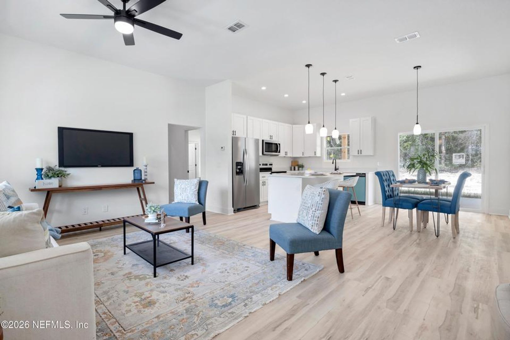 New Built 3 Br 2 Ba Rental – photo 2