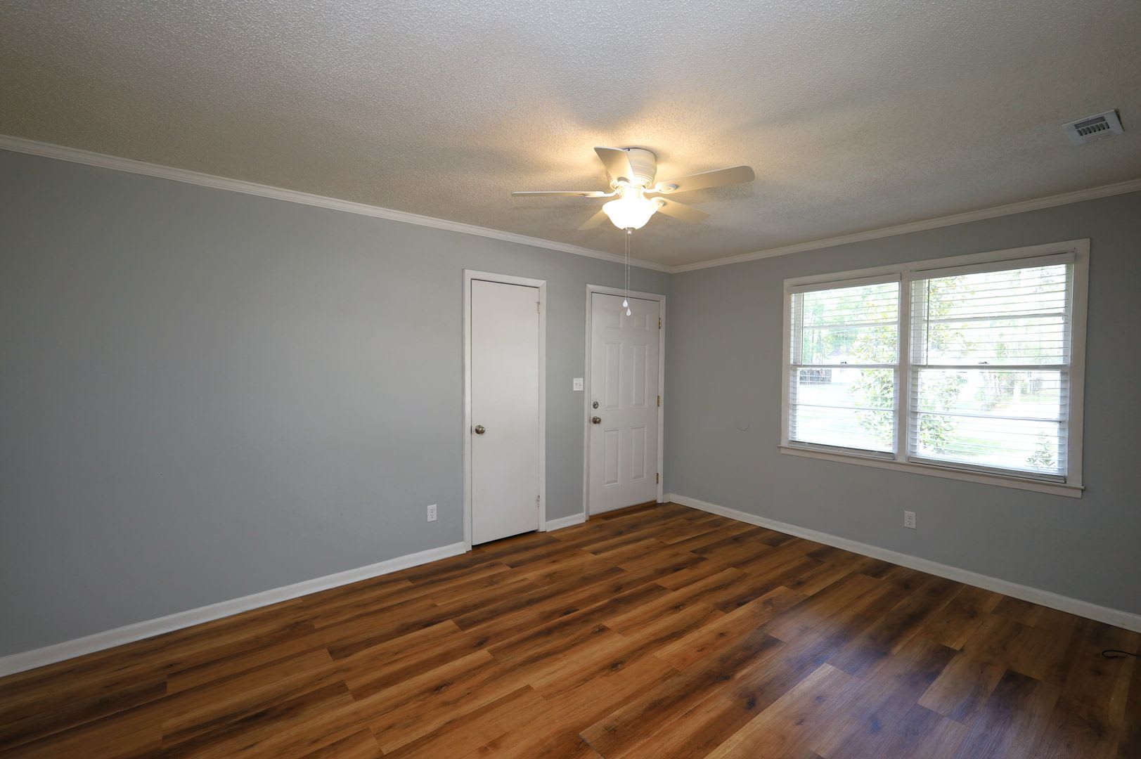 1709 Azalea Dr Unit B – photo 2