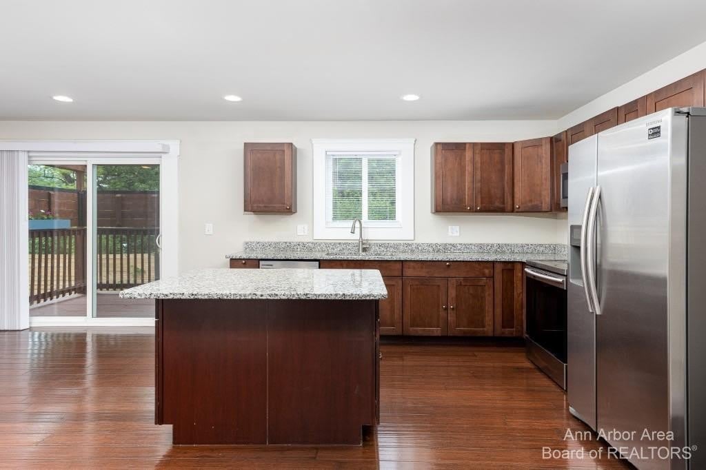 2 Maple Vlg Court – photo 3