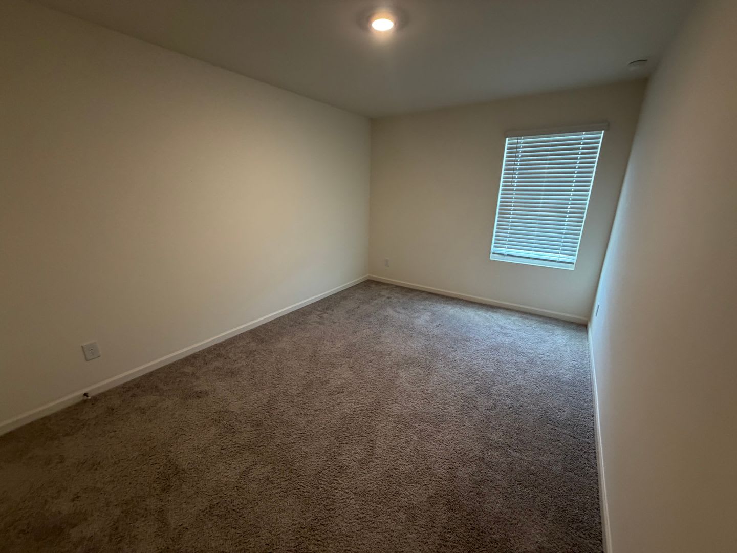303 Hyde Park – photo 3