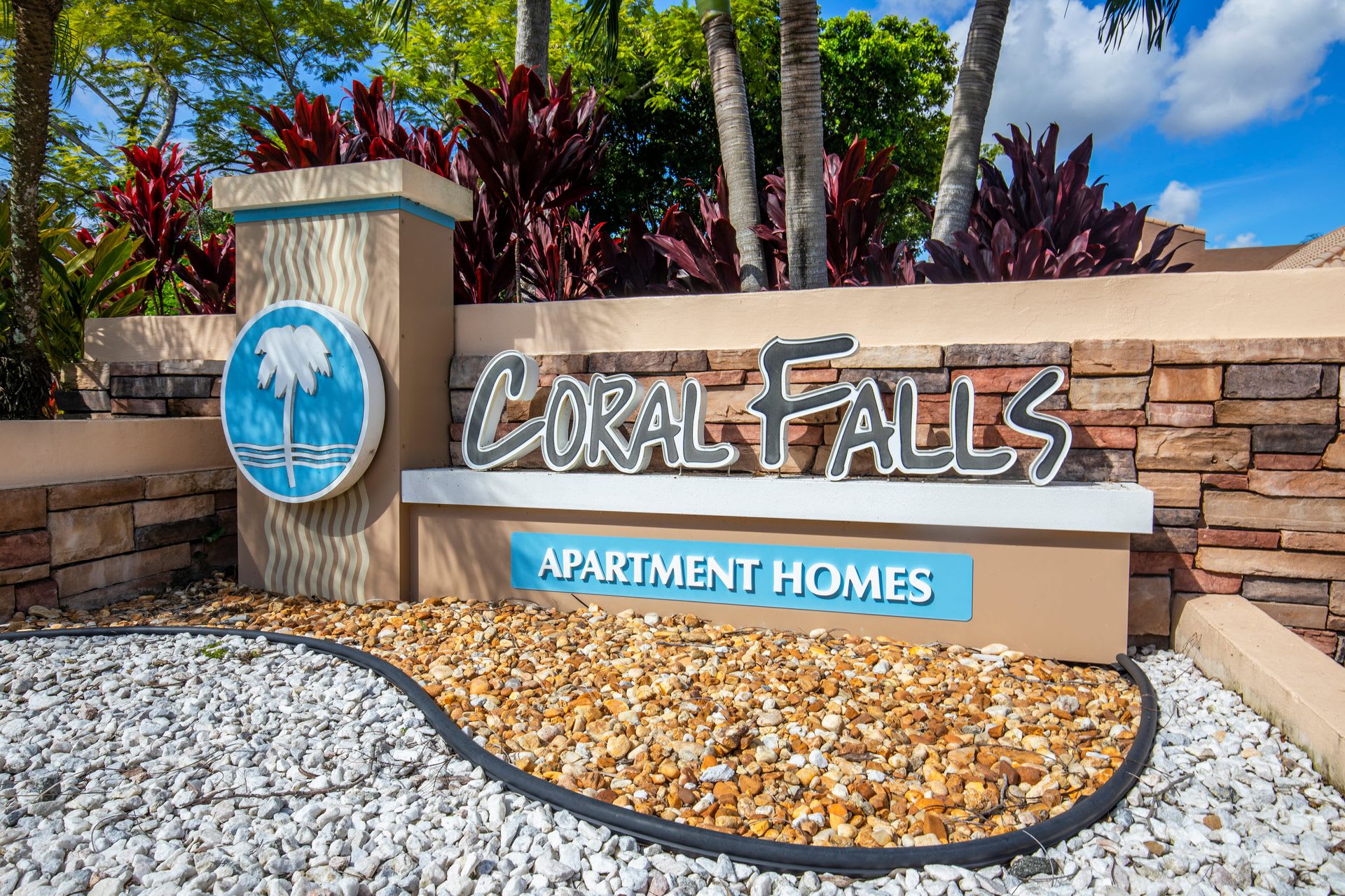 Coral Falls Apartments – photo 2