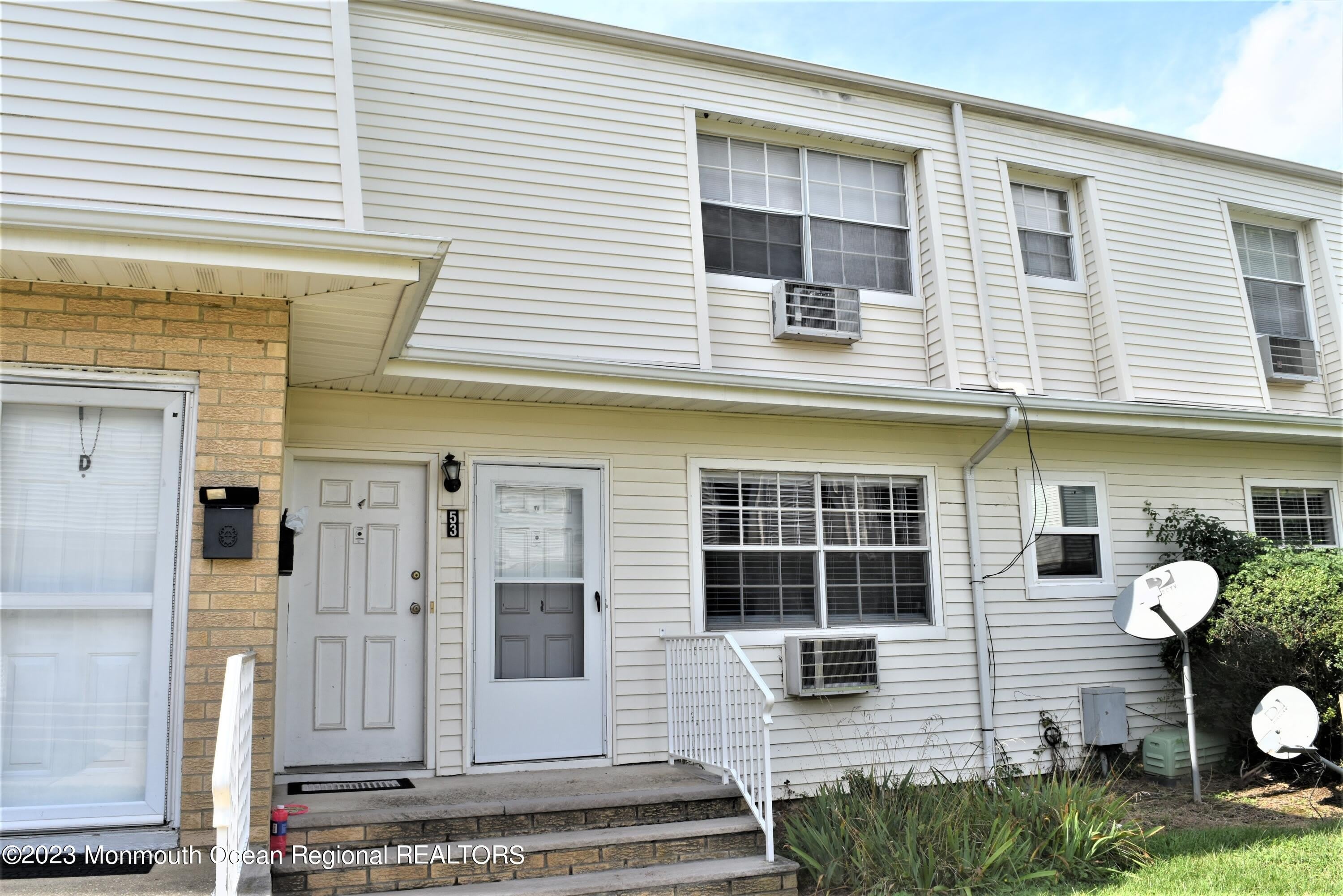 53 White Street – photo 2