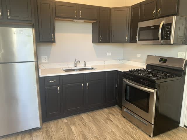 439 W Marquette Rd 3 – photo 4