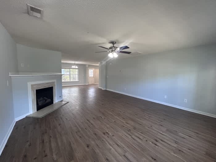 105 White Cedar Court – photo 2
