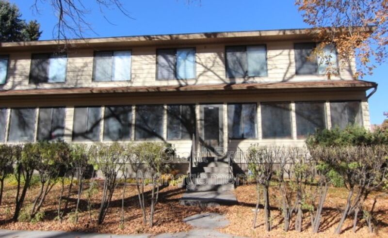 545 May St – photo 3