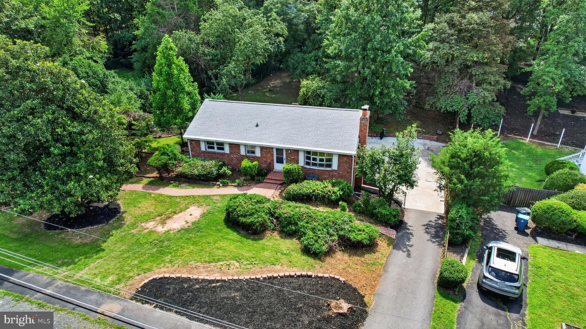 6104 SAINT JOHN Drive – photo 3