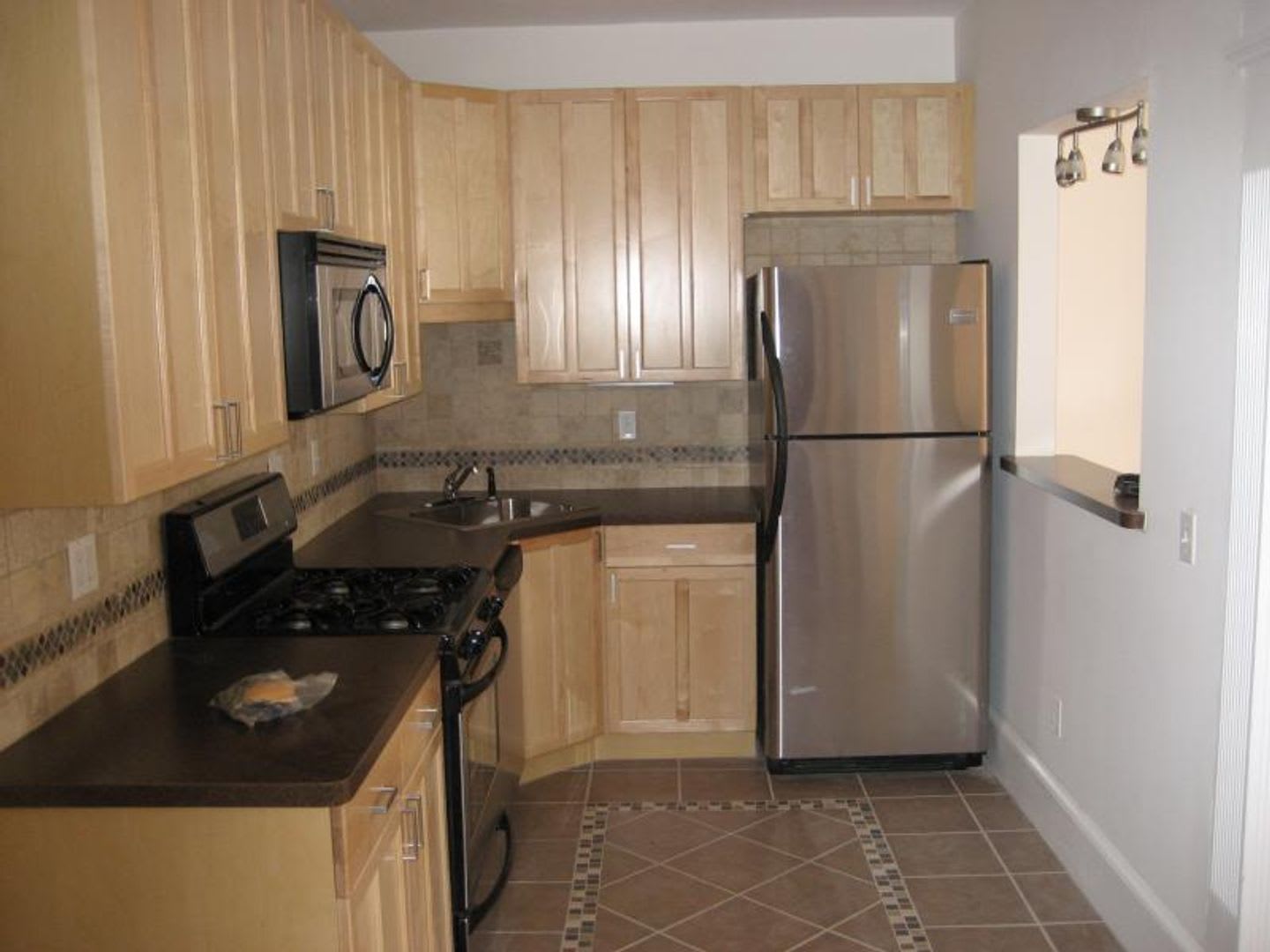 Nice 4 bed in Allston close to BU – photo 4