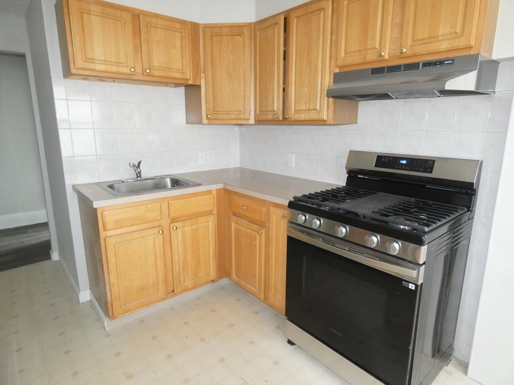 7 Greenwood St – photo 3