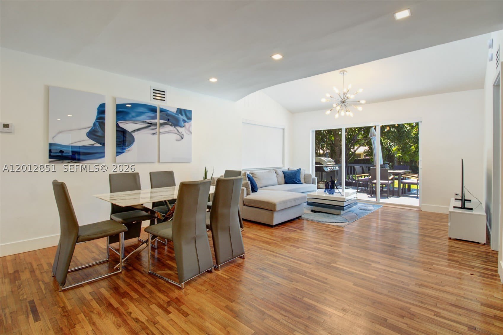 360 NE 116th ST – photo 1