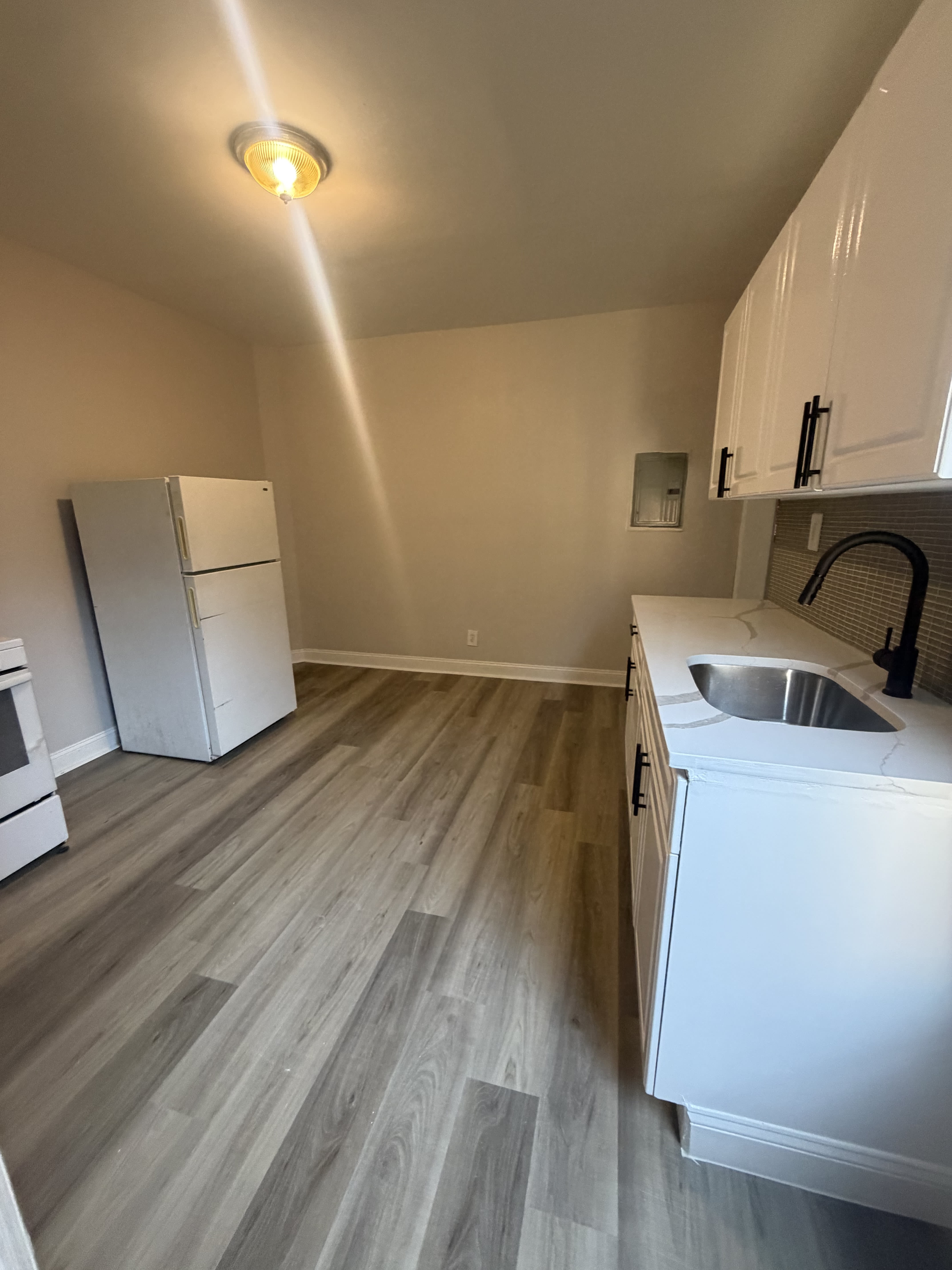 508 67th St – photo 2