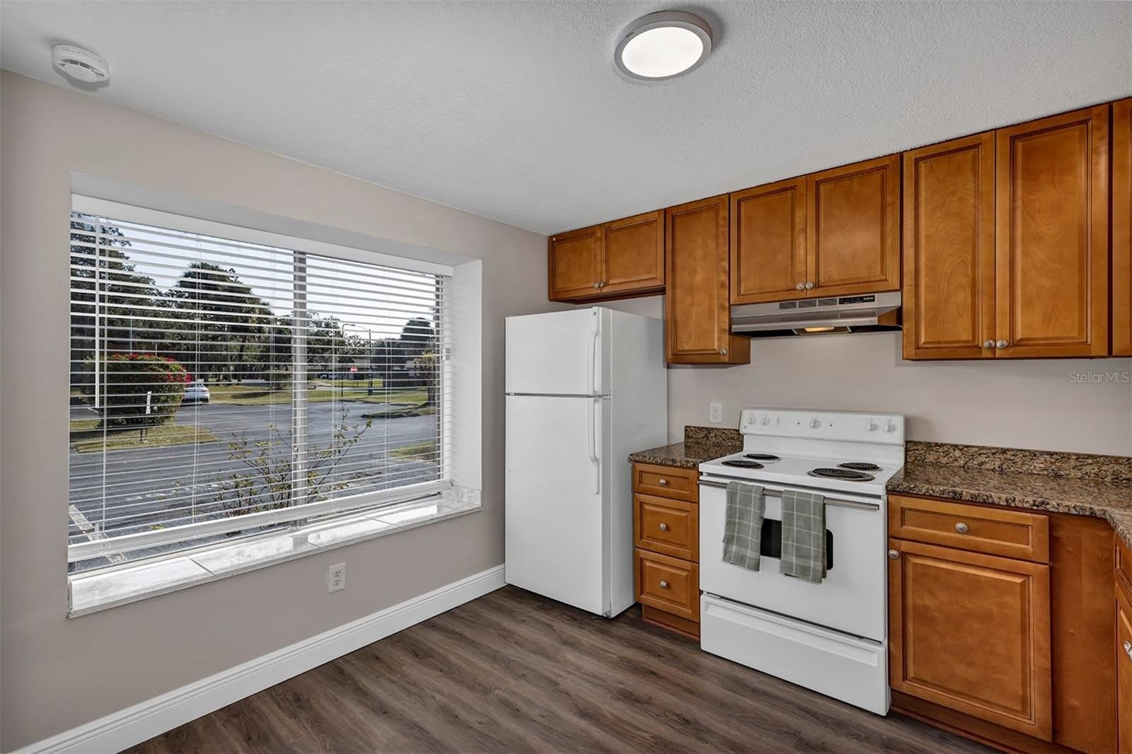 4904 SILVER OAKS Village – photo 5
