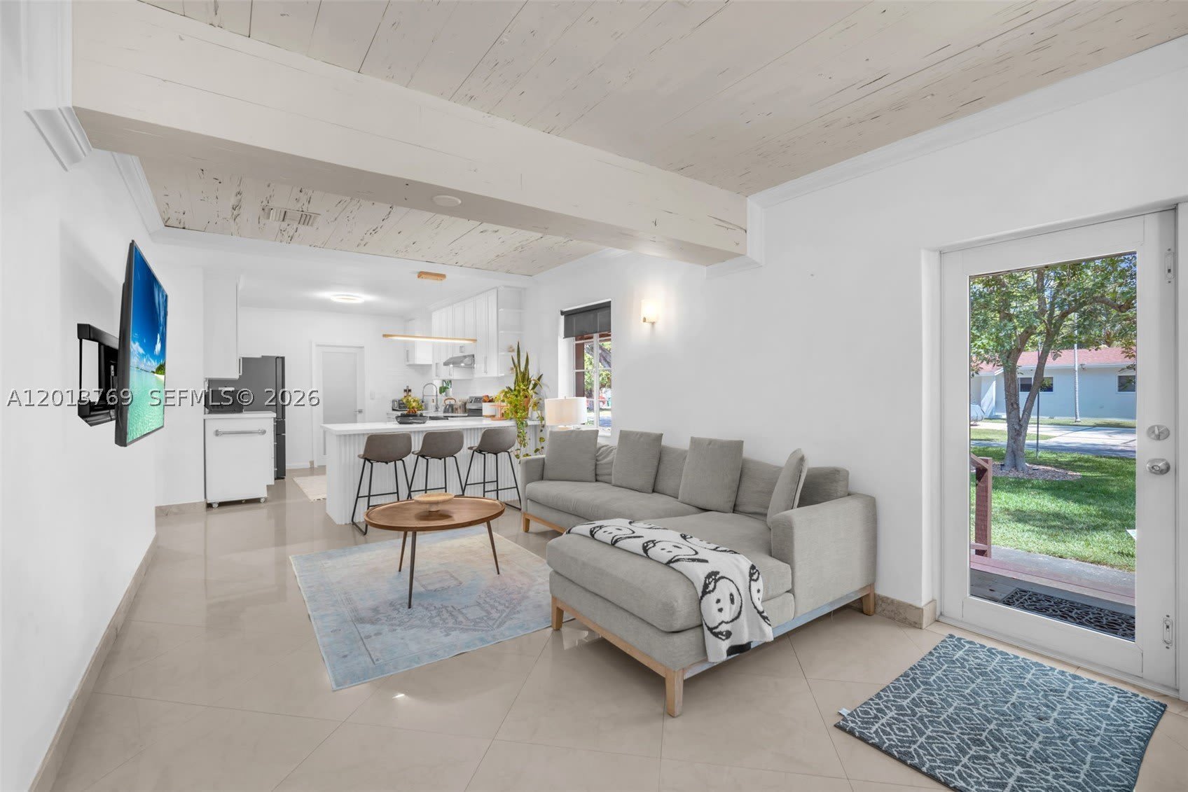 470 NE 113th St – photo 4