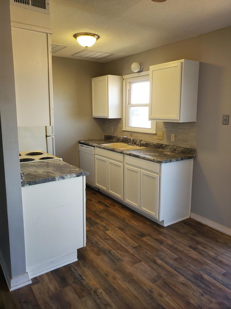 1449 N. Smith Ct #2 – photo 3