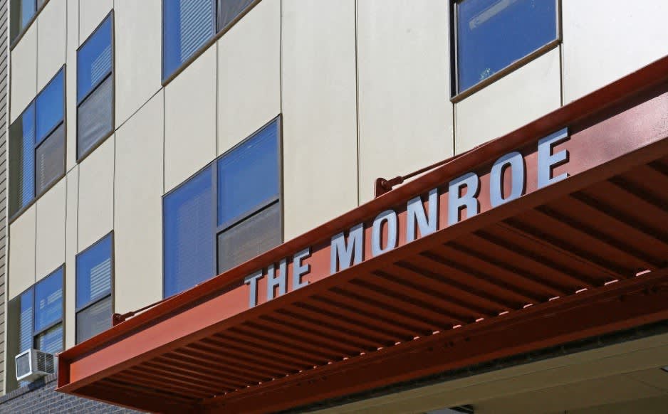 Monroe Apartments – photo 2