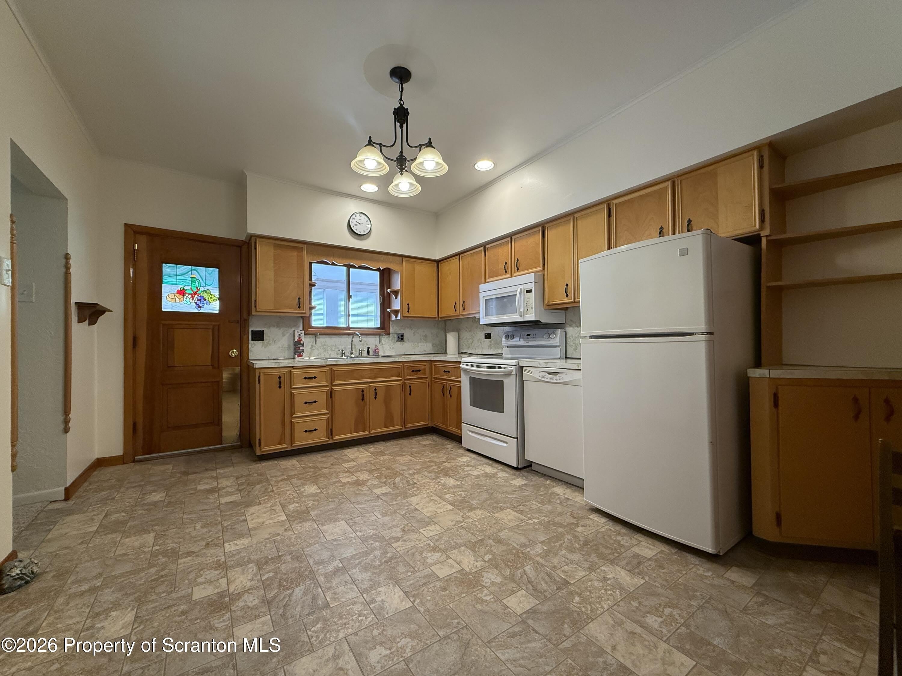 423 Keystone Avenue – photo 3