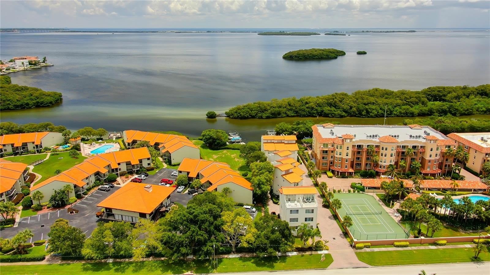 1575 PINELLAS BAYWAY Way S – photo 5