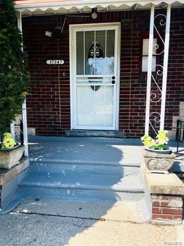 17347 Hartwell Street – photo 2
