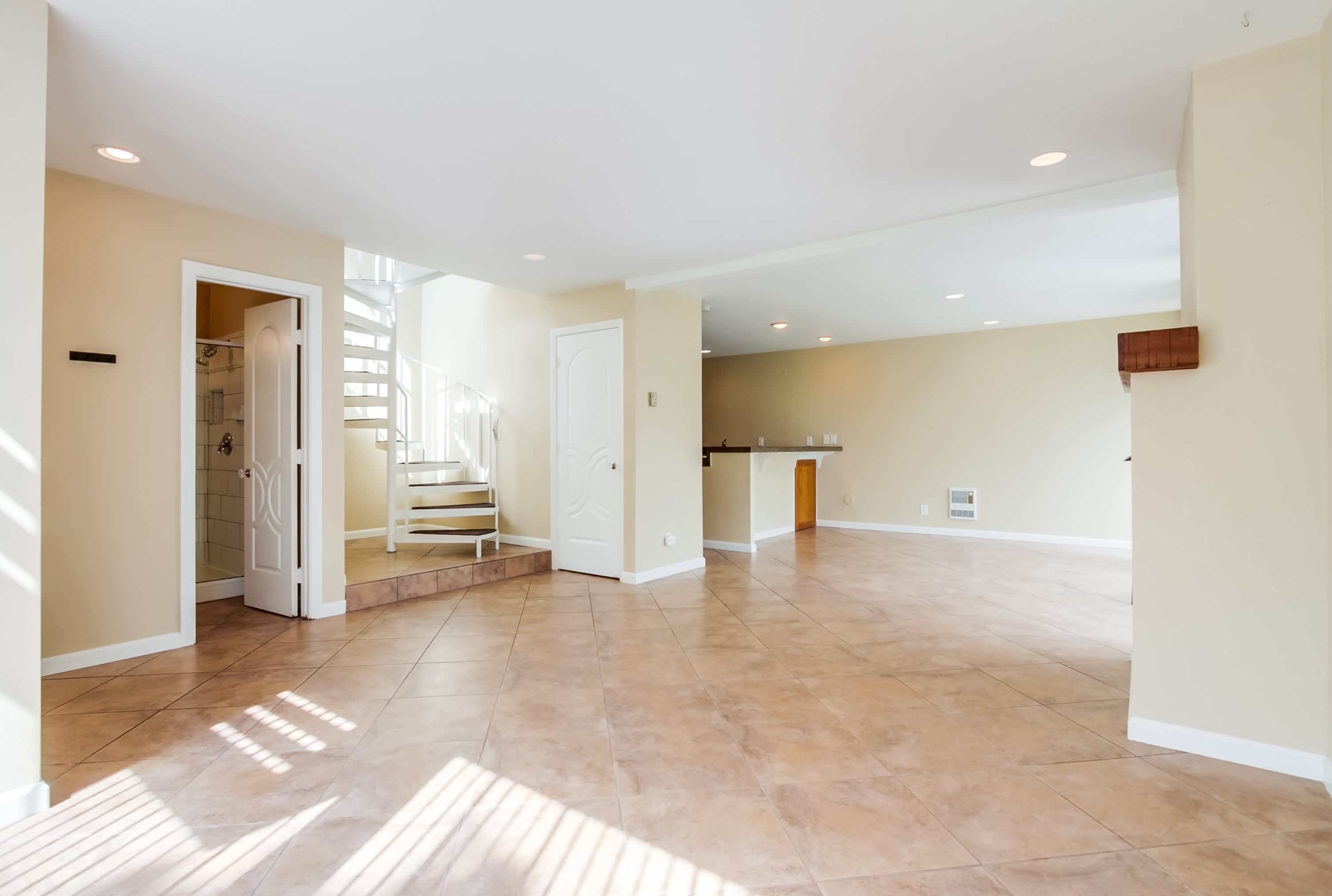 675 South Sierra Avenue 19 – photo 3