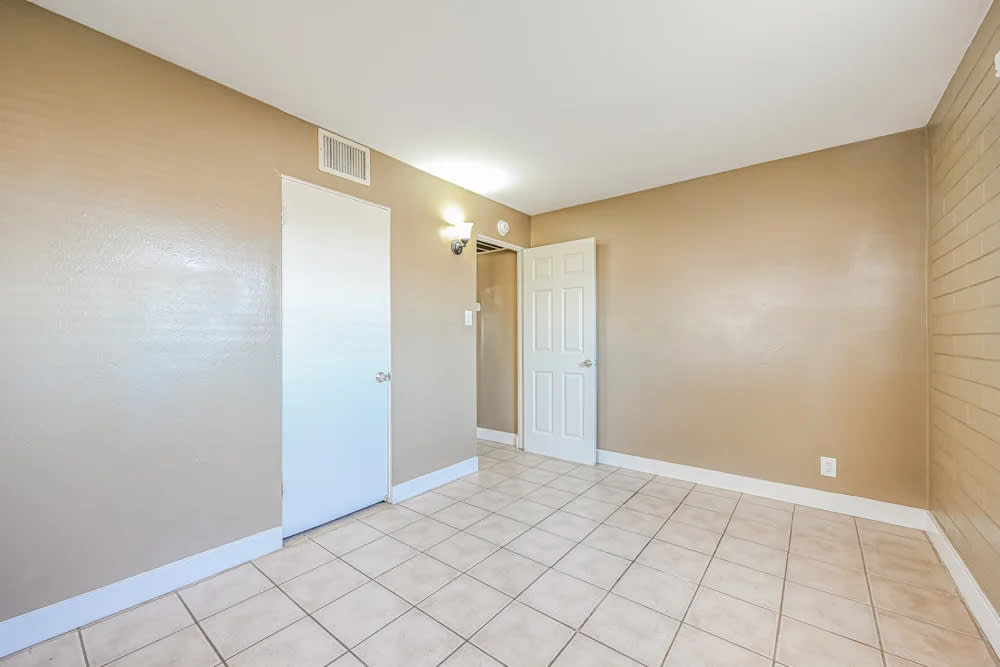 11206 W Oregon Ave – photo 4