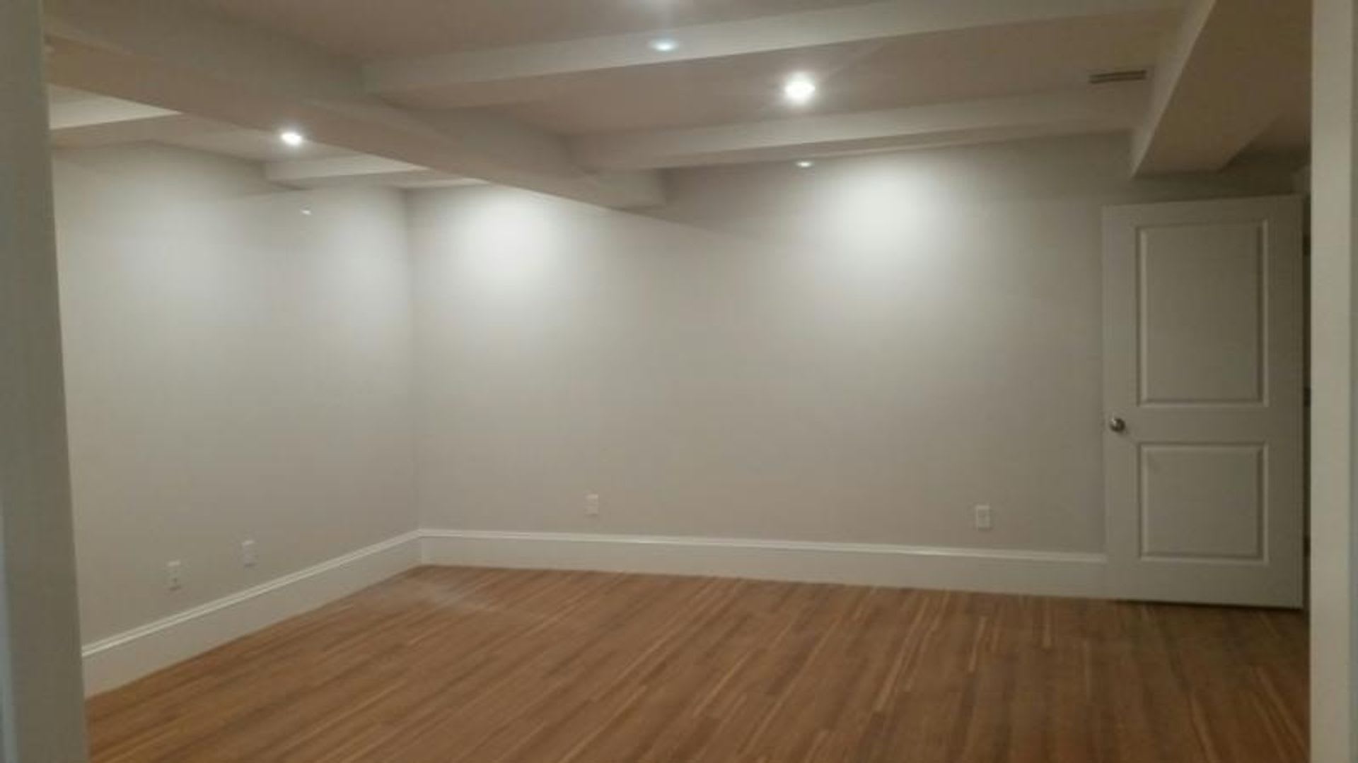 Great 4 Bed 4 Bath Available 5/15/26 – photo 4