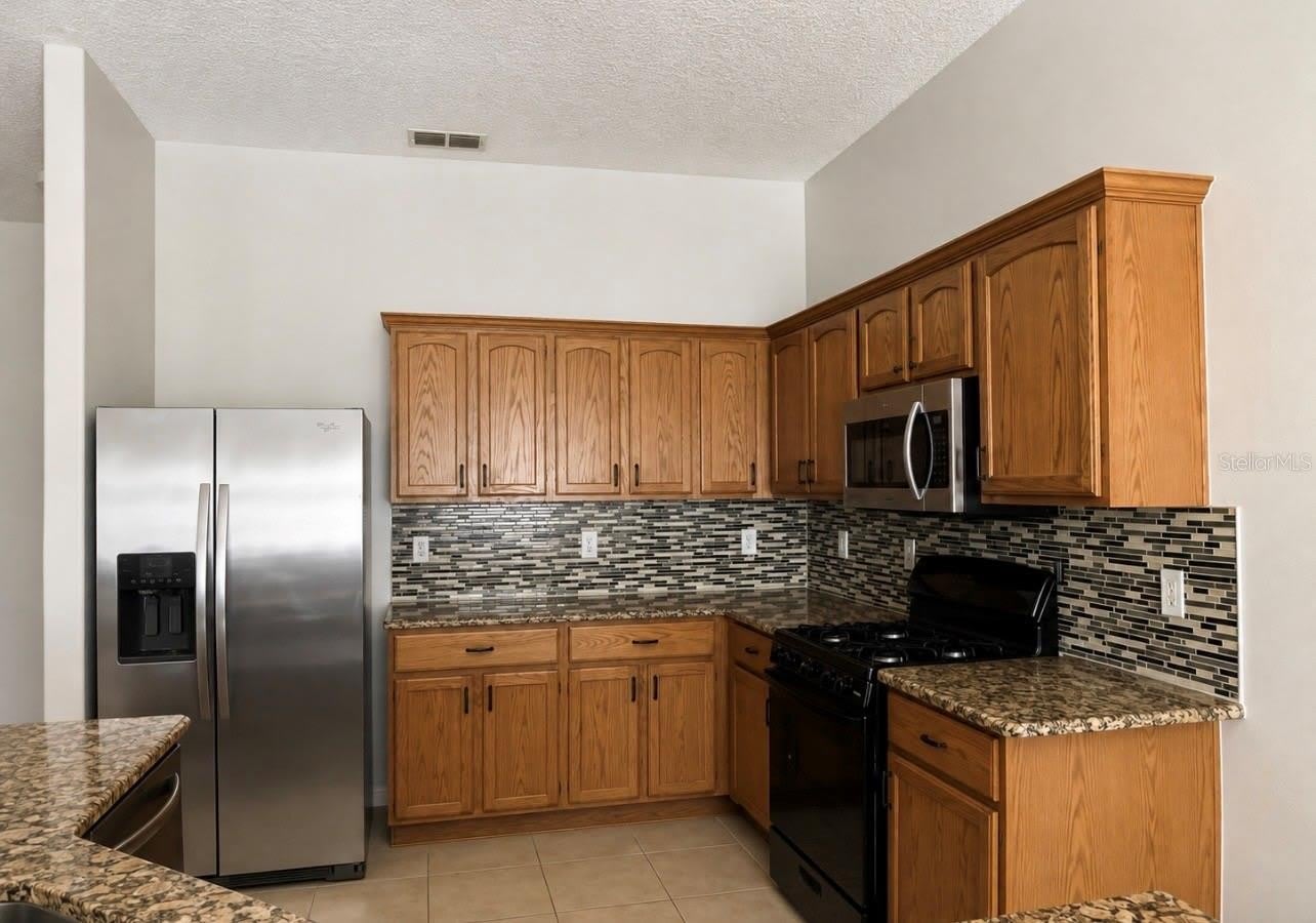 227 PAMONA Street – photo 3