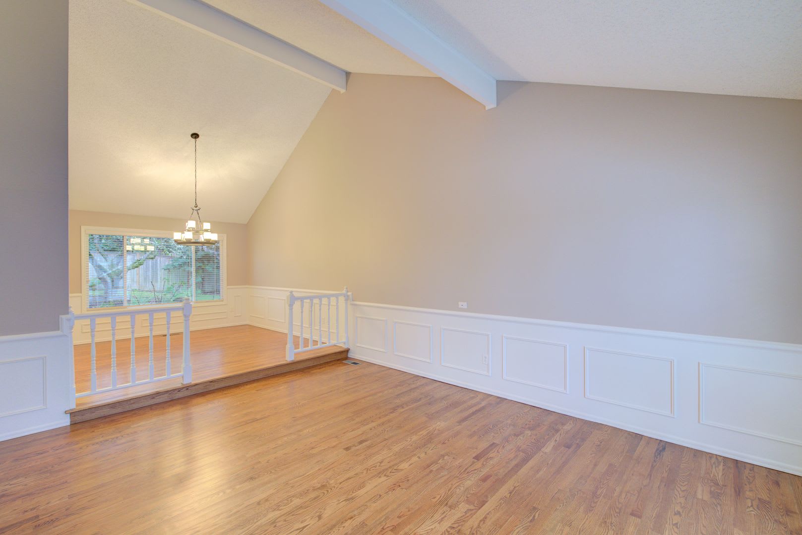 4Bd/2.5Ba Redmond Home – photo 4